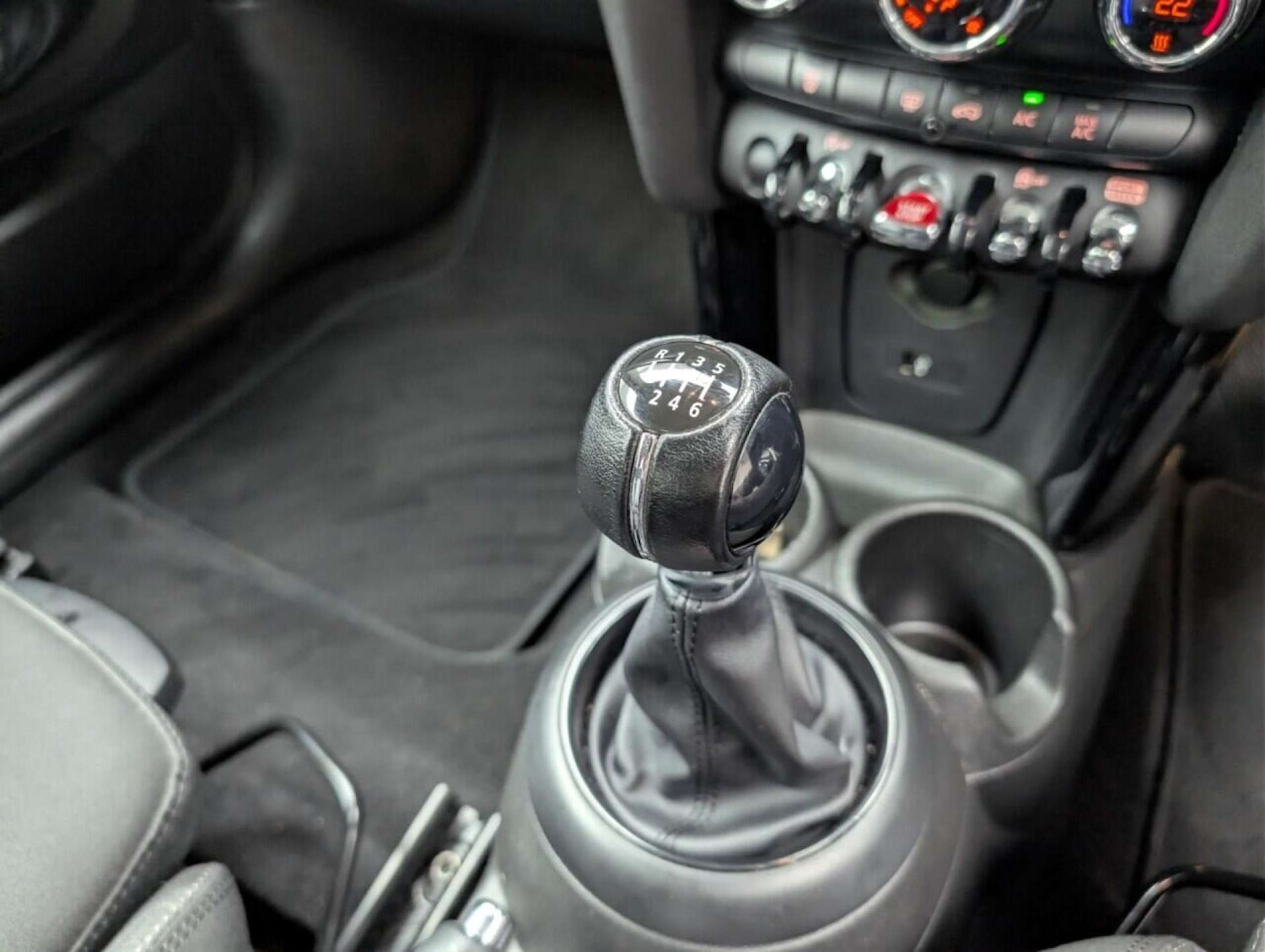 Used MINI Hatch 2018 for sale - 78064654: Photo 18