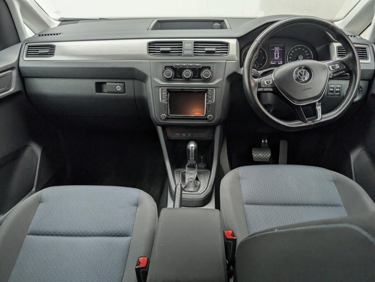 Used Volkswagen Caddy Maxi Life 2019 for sale - 77683899: Photo 21