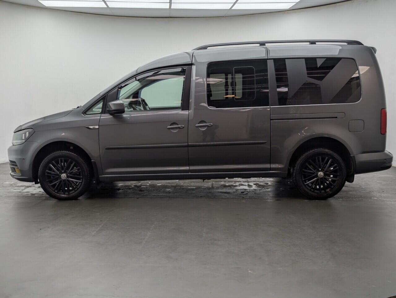 Used Volkswagen Caddy Maxi Life 2019 for sale - 77683899: Photo 5