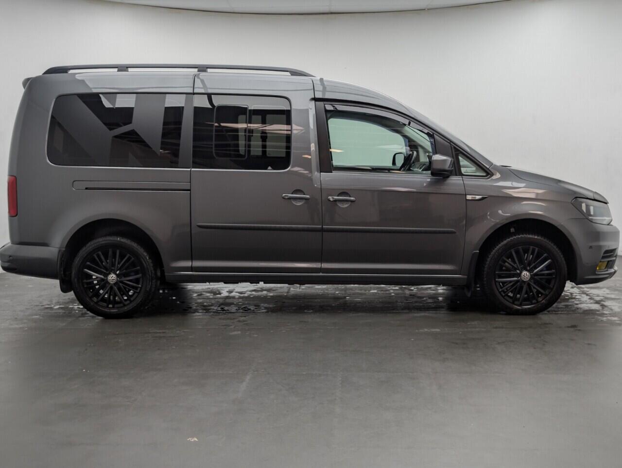 Used Volkswagen Caddy Maxi Life 2019 for sale - 77683899: Photo 9