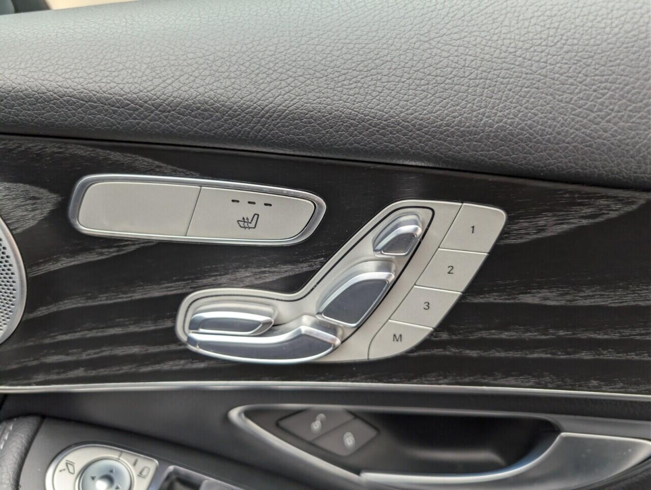 Used Mercedes-Benz GLC 2017 for sale - 76457893: Photo 23