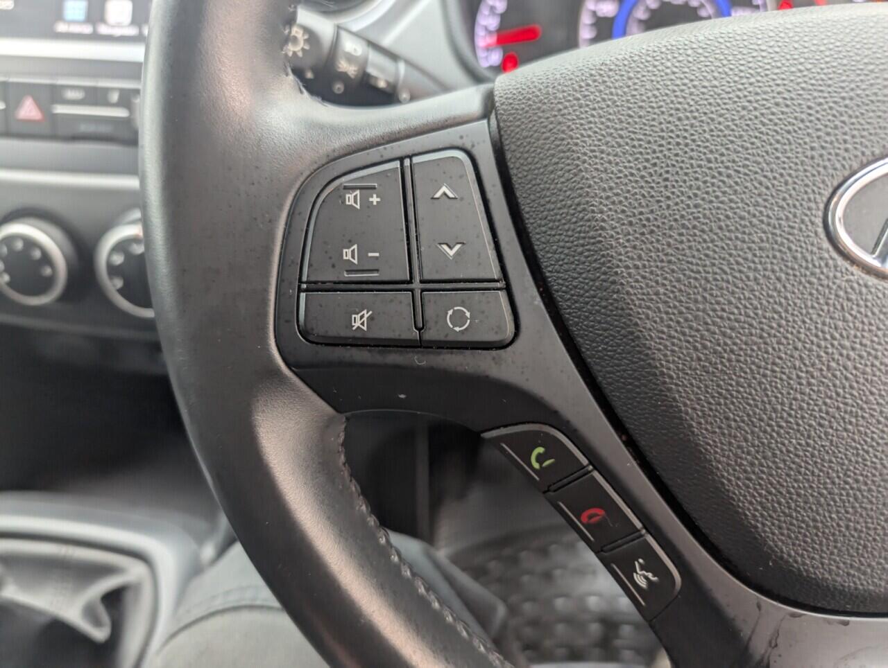 Used Hyundai i10 2019 for sale - 76425064: Photo 18