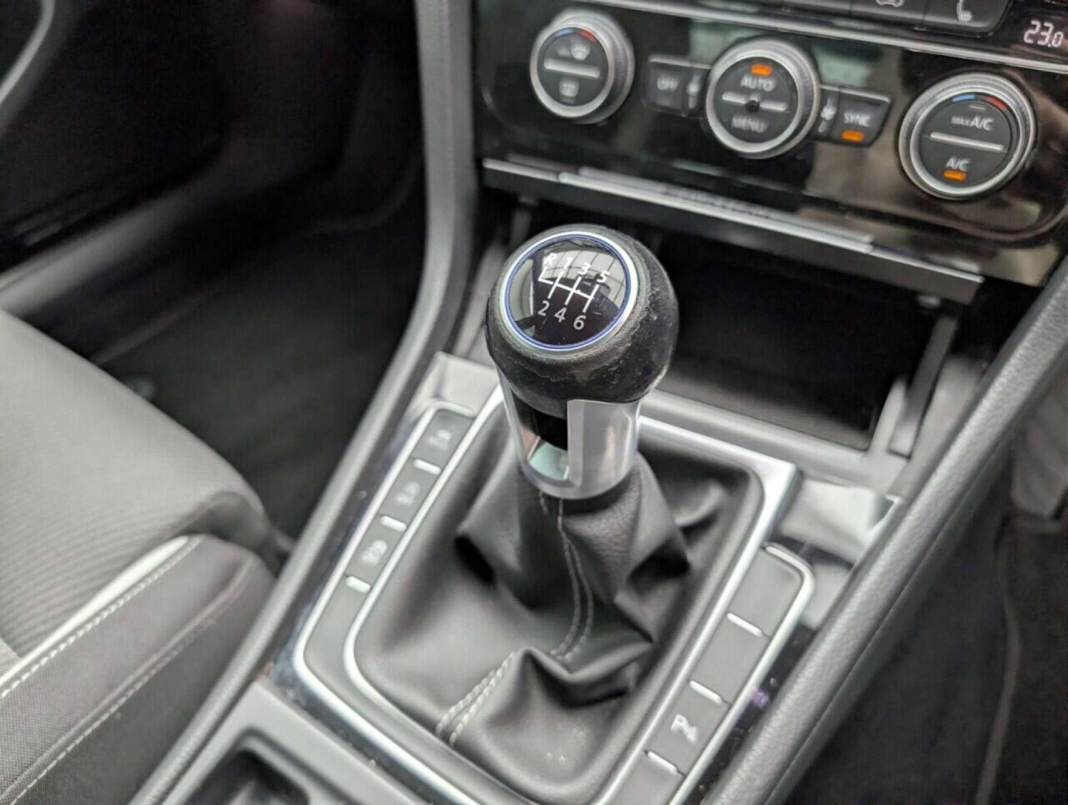 Used Volkswagen Golf 2016 for sale - 77714059: Photo 16