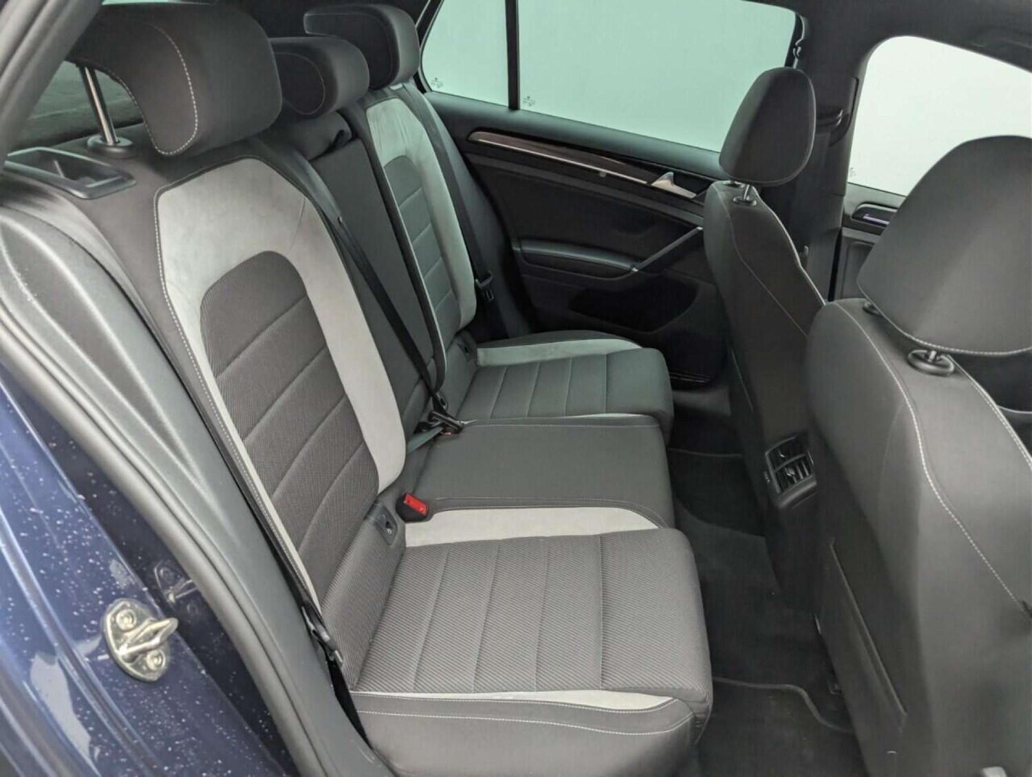 Used Volkswagen Golf 2016 for sale - 77714059: Photo 22