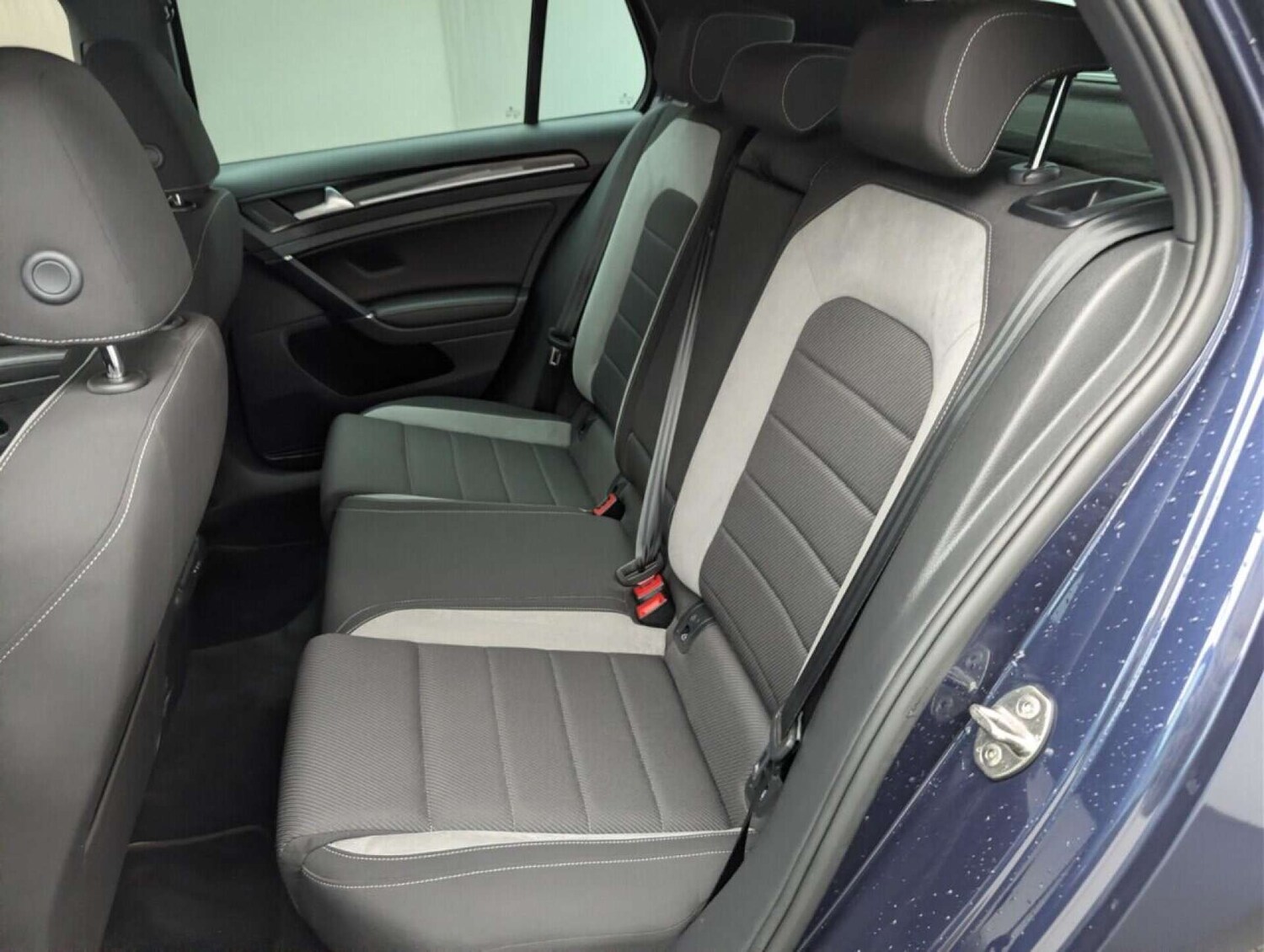 Used Volkswagen Golf 2016 for sale - 77714059: Photo 24