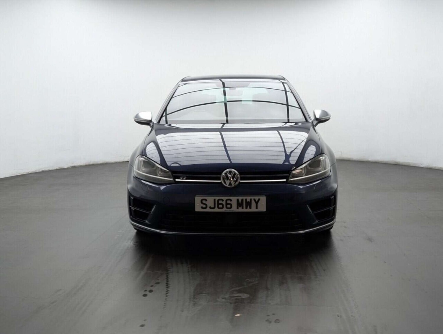 Used Volkswagen Golf 2016 for sale - 77714059: Photo 3