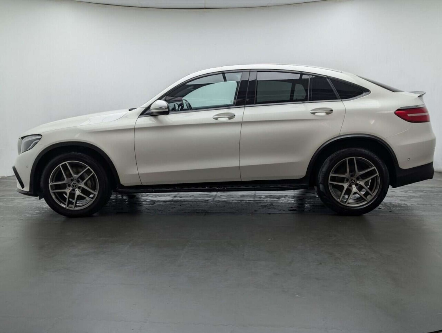 Used Mercedes-Benz GLC 2017 for sale - 77714210: Photo 5