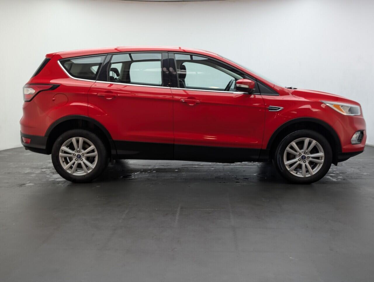 Used Ford Kuga 2017 for sale - 76423358: Photo 9