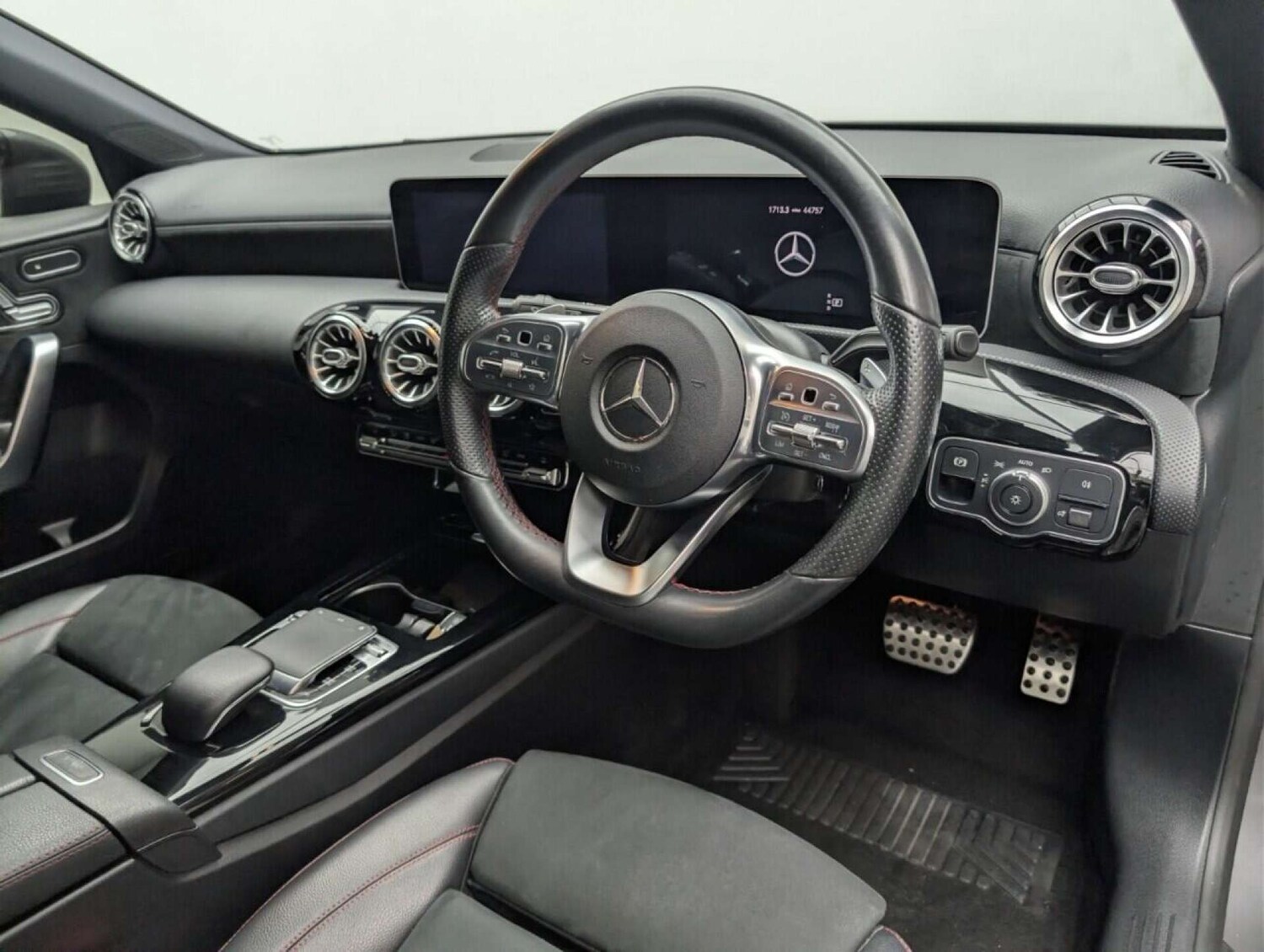 Used Mercedes-Benz A-Class 2019 for sale - 77714401: Photo 11