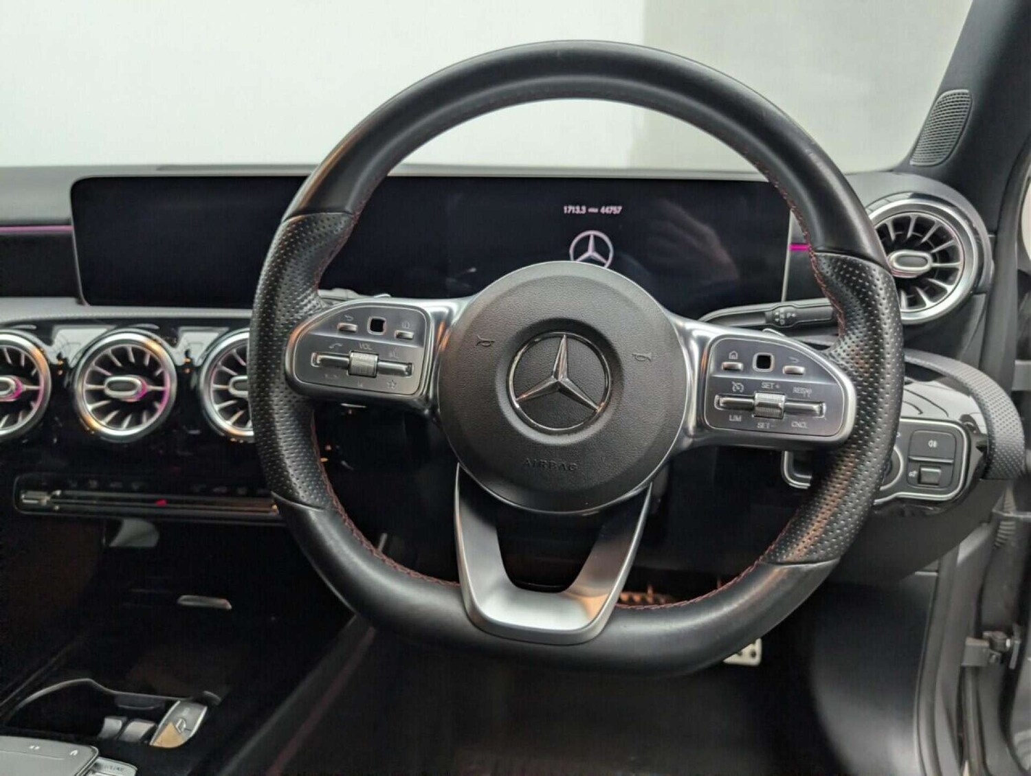 Used Mercedes-Benz A-Class 2019 for sale - 77714401: Photo 25