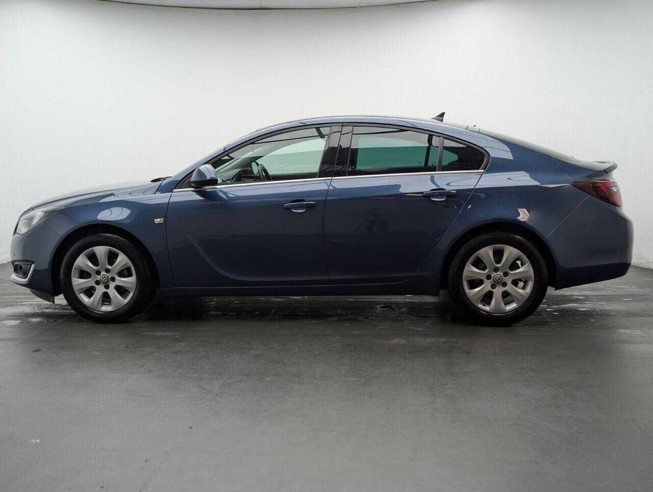 Used Vauxhall Insignia 2016 for sale - 77637525: Photo 5