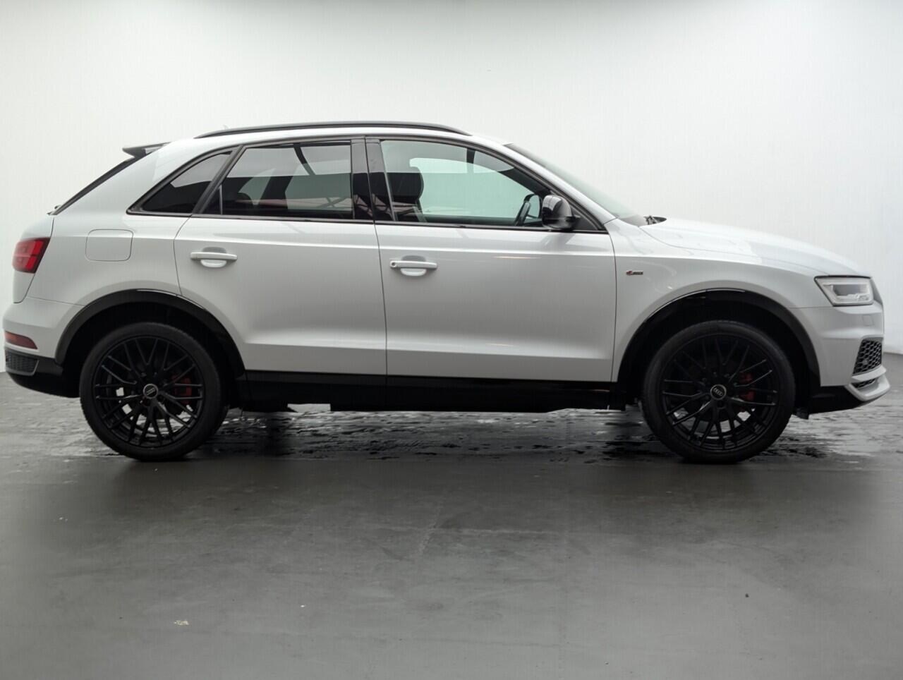 Used Audi Q3 2018 for sale - 76538298: Photo 9