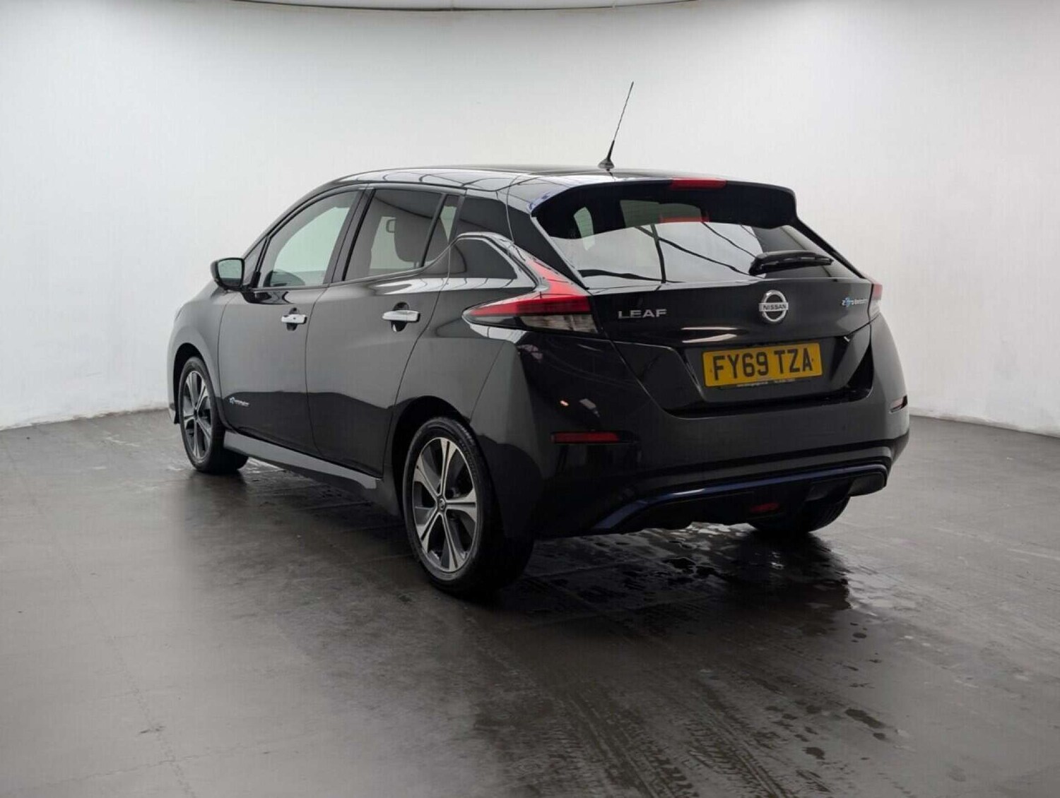 Used Nissan Leaf 2020 for sale - 77714213: Photo 7