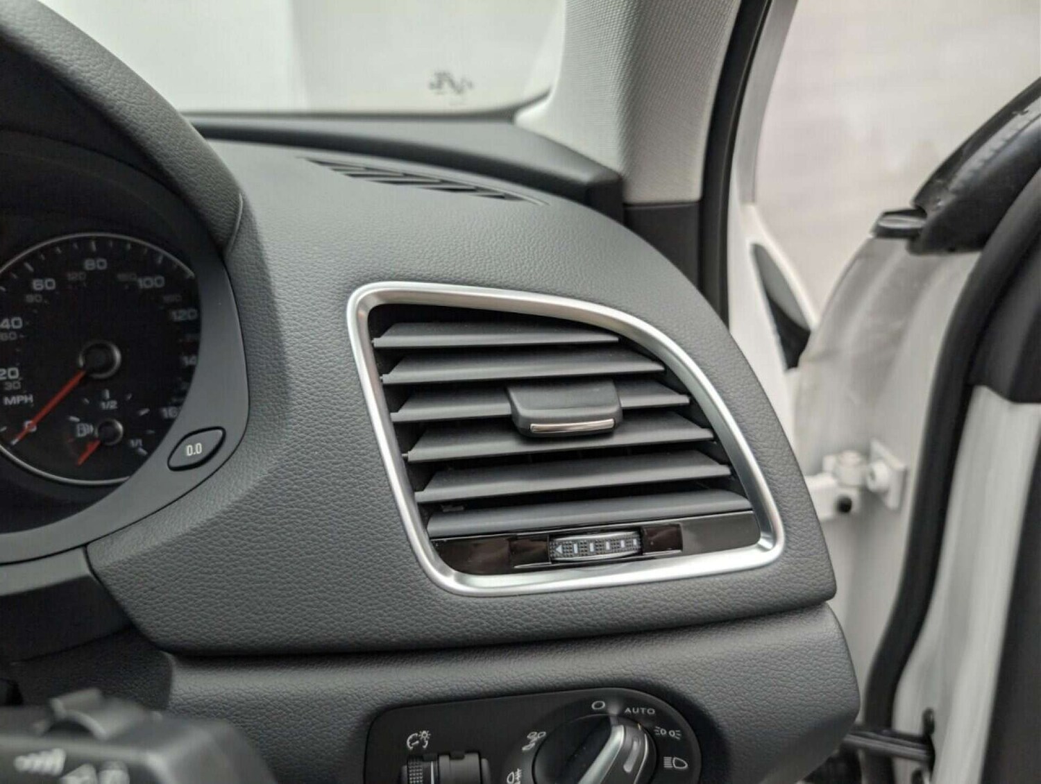 Used Audi Q3 2015 for sale - 77714173: Photo 19