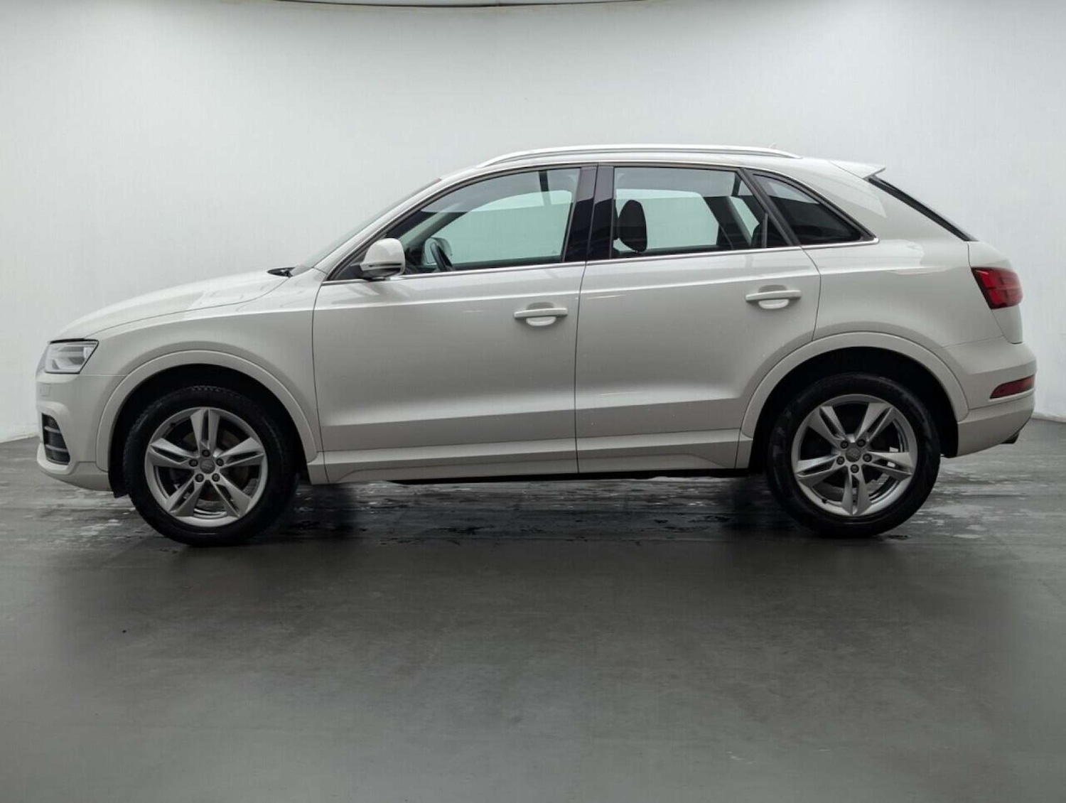 Used Audi Q3 2015 for sale - 77714173: Photo 5