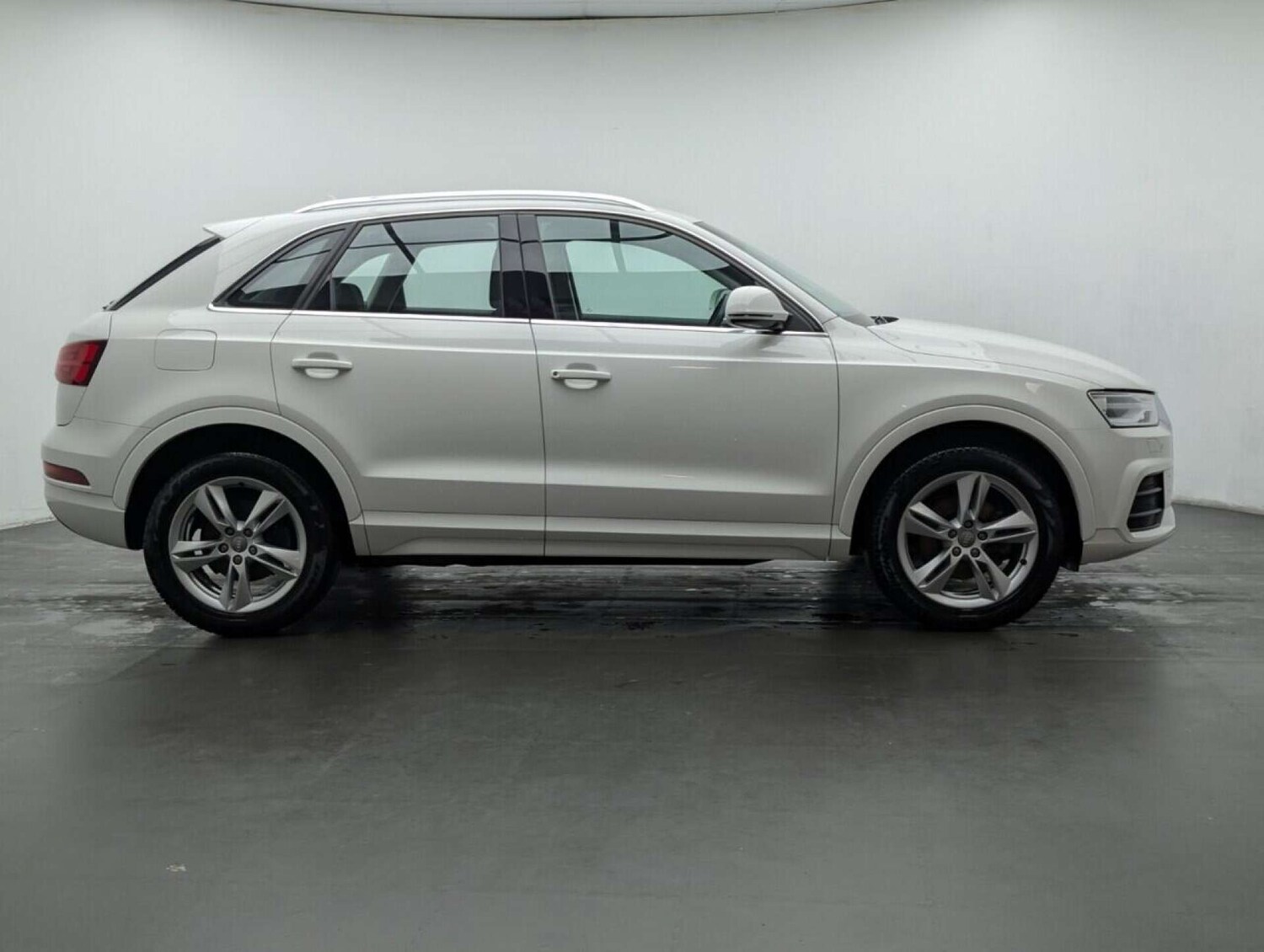 Used Audi Q3 2015 for sale - 77714173: Photo 9