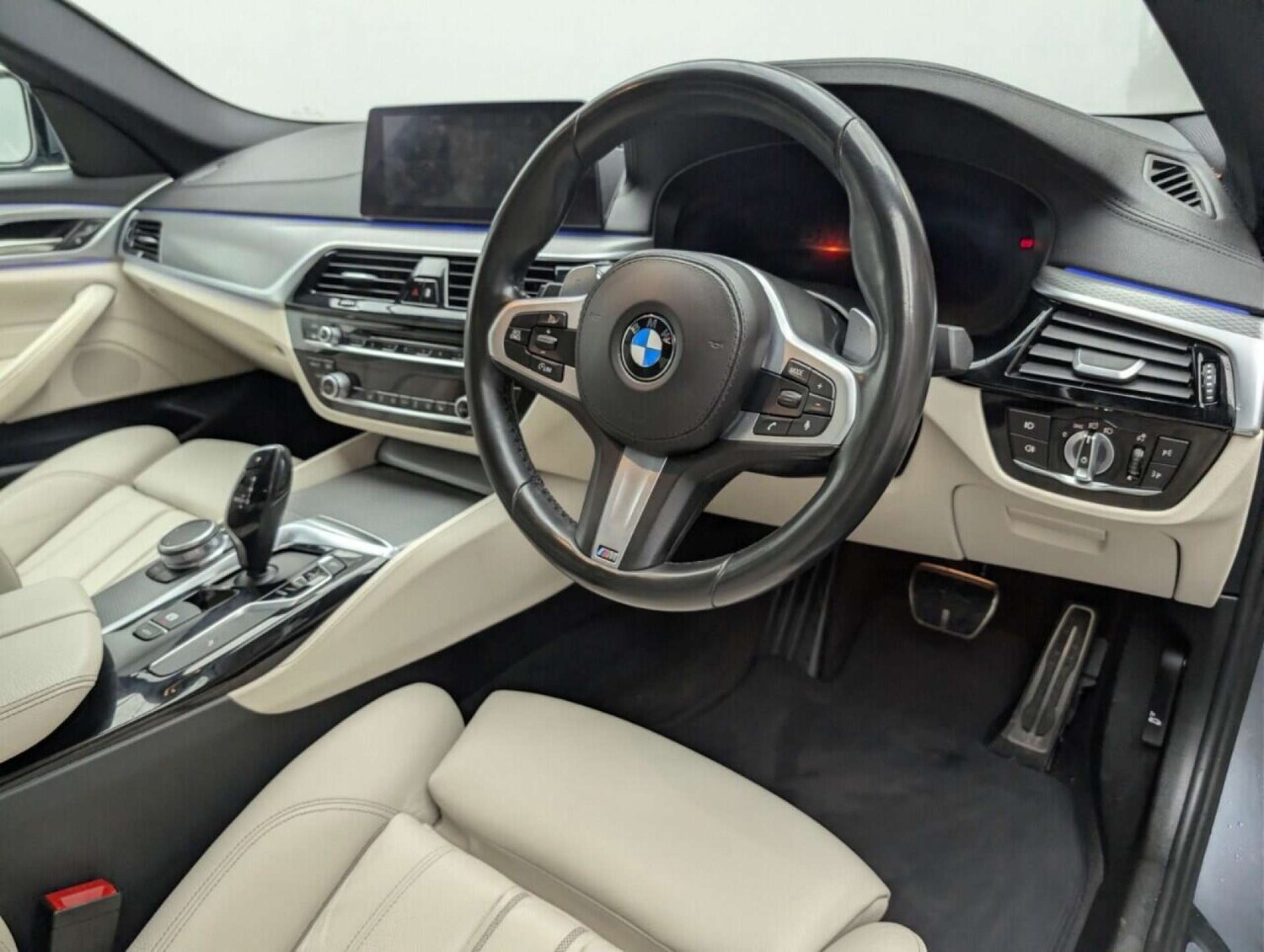 Used BMW 5 Series 2018 for sale - 77713118: Photo 11