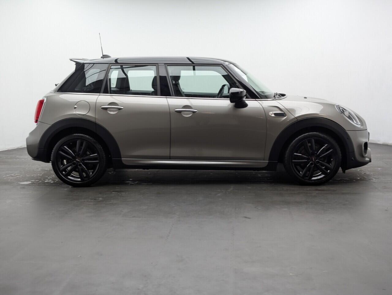 Used MINI Hatch 2020 for sale - 76964941: Photo 9