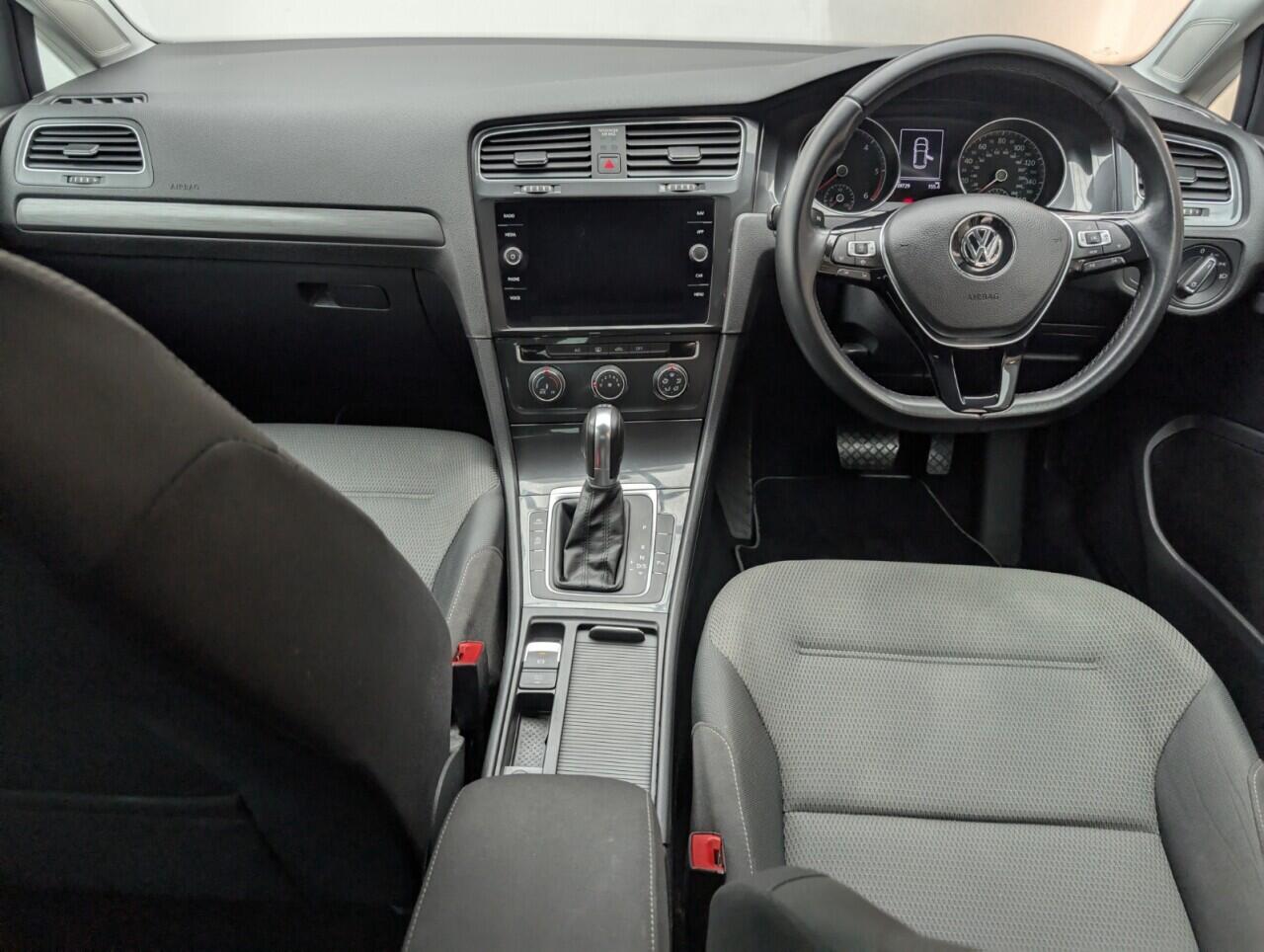 Used Volkswagen Golf 2019 for sale - 76425647: Photo 24