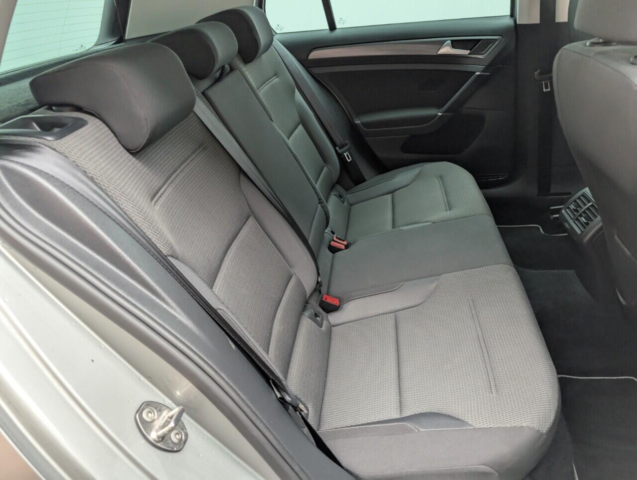 Used Volkswagen Golf 2019 for sale - 76425647: Photo 25