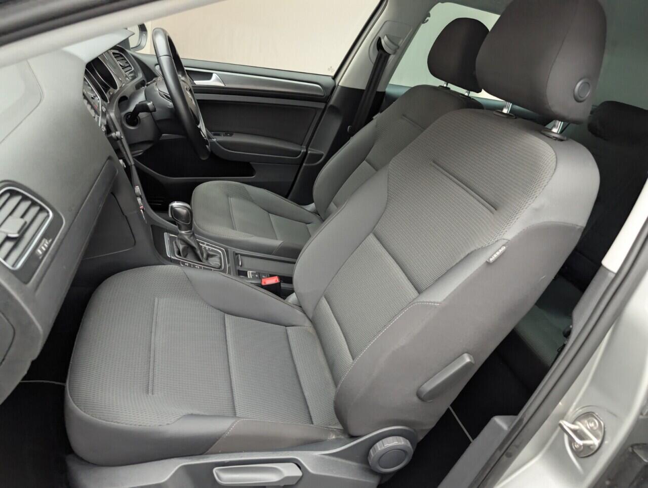 Used Volkswagen Golf 2019 for sale - 76425647: Photo 28