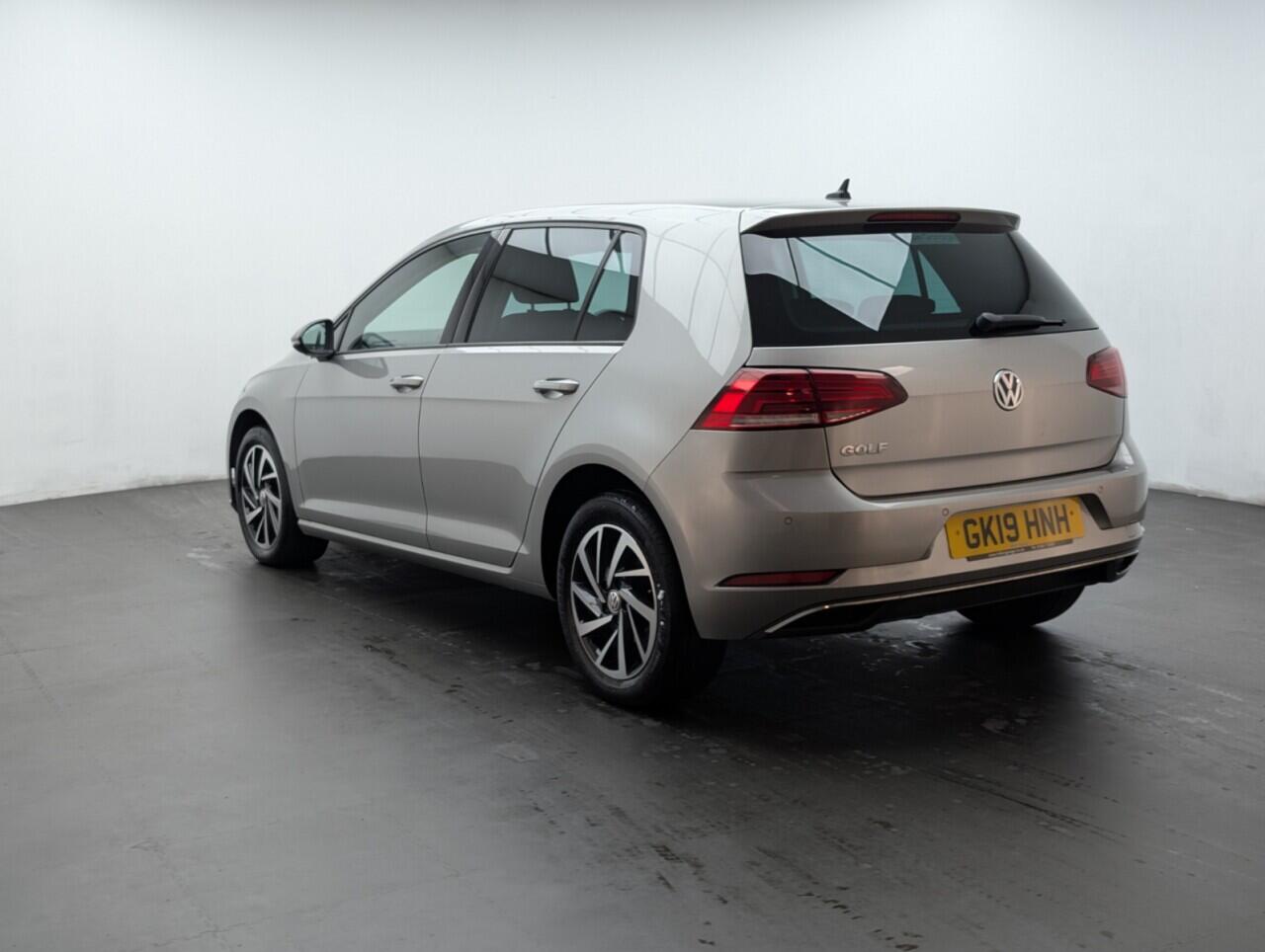 Used Volkswagen Golf 2019 for sale - 76425647: Photo 6