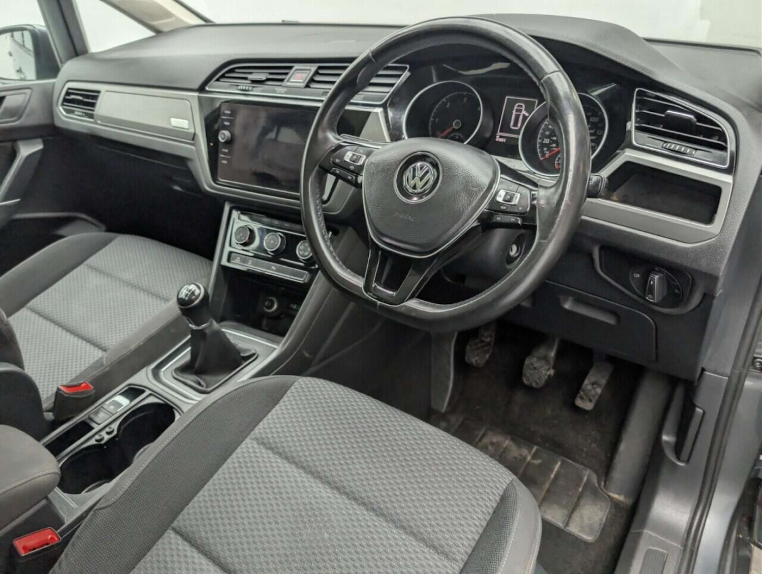 Used Volkswagen Touran 2018 for sale - 78083568: Photo 13