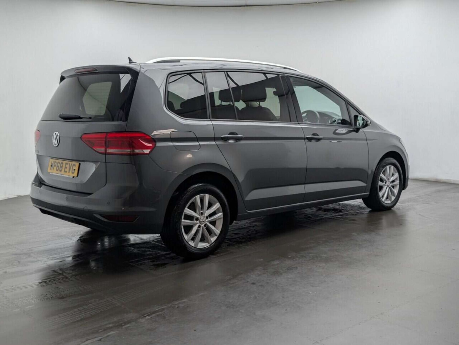 Used Volkswagen Touran 2018 for sale - 78083568: Photo 9