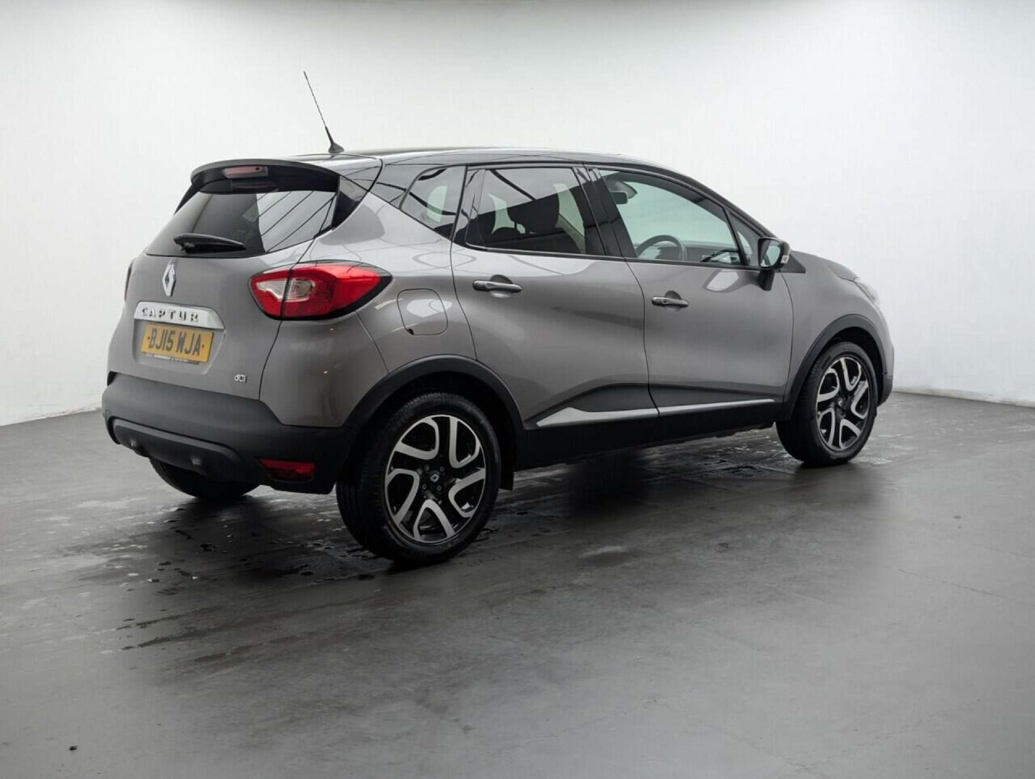 Used Renault Captur 2015 for sale - 77714370: Photo 8