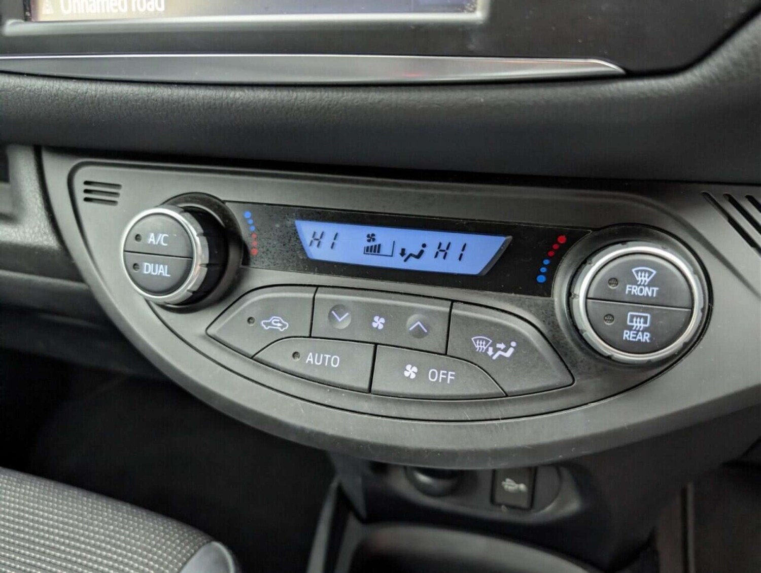 Used Toyota Yaris 2018 for sale - 77713348: Photo 16