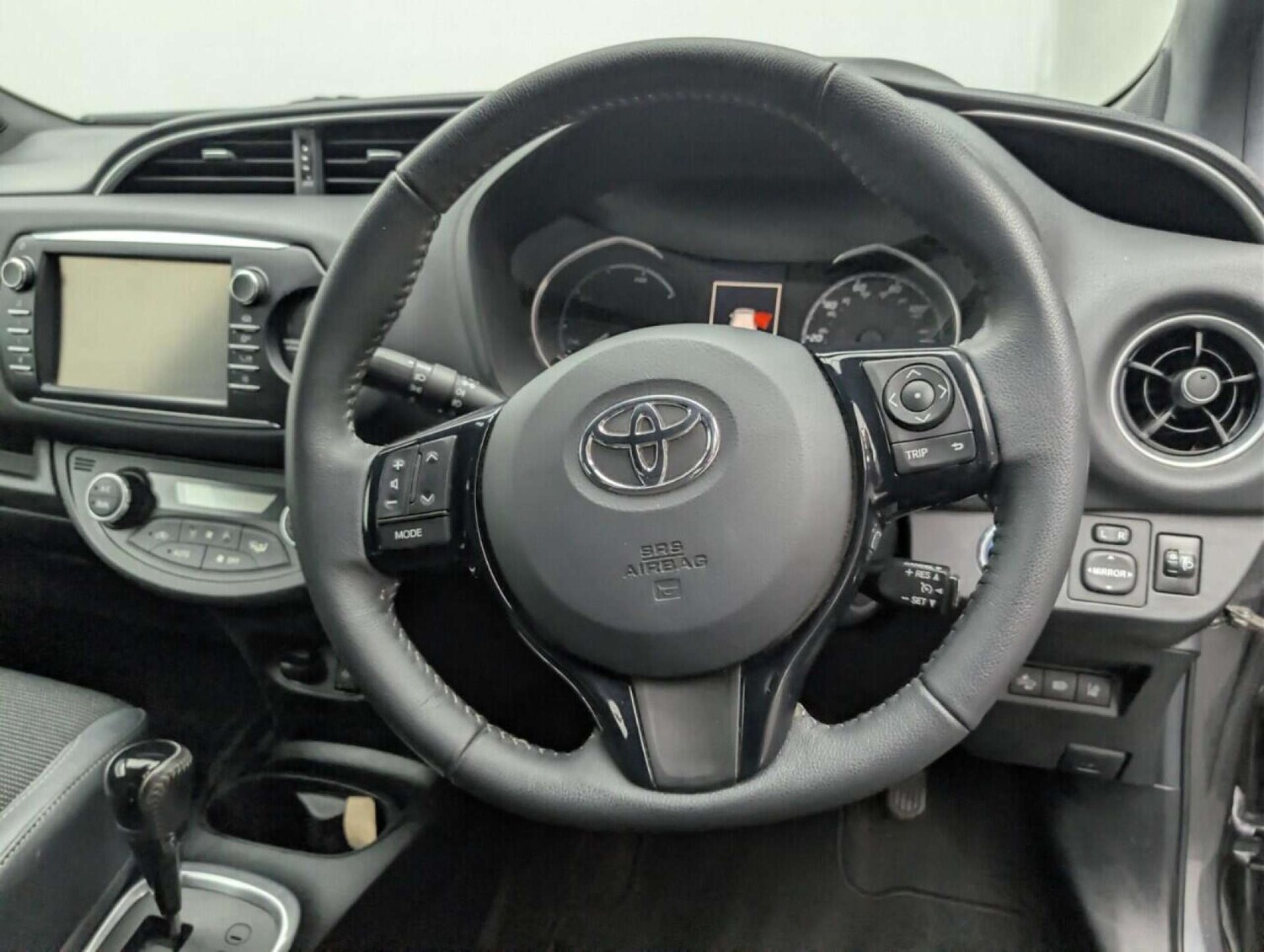 Used Toyota Yaris 2018 for sale - 77713348: Photo 21