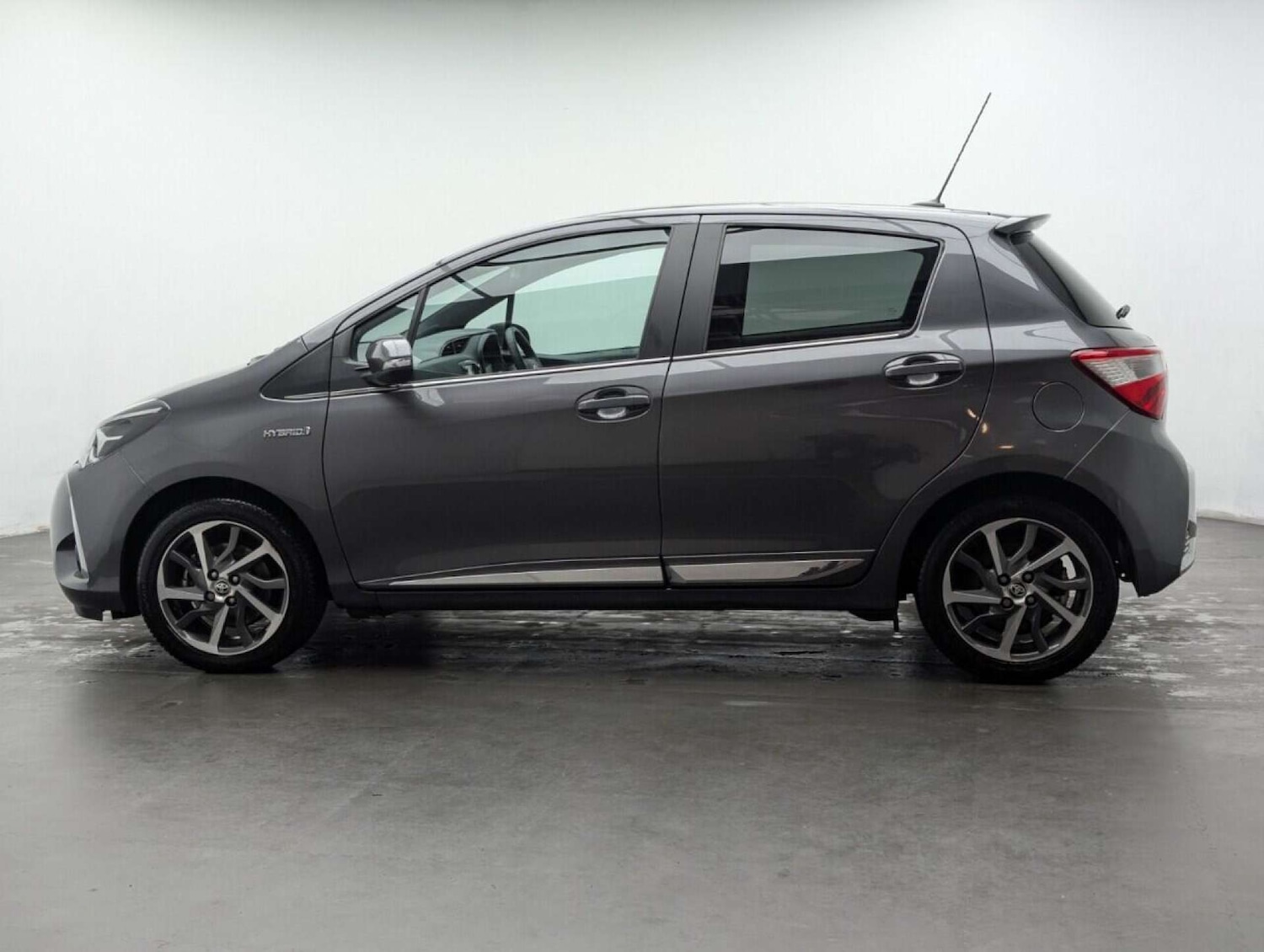 Used Toyota Yaris 2018 for sale - 77713348: Photo 5