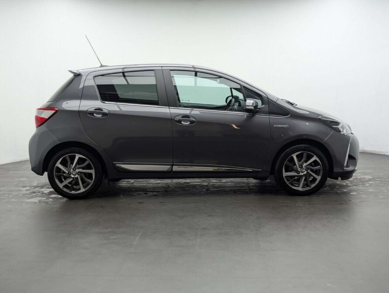 Used Toyota Yaris 2018 for sale - 77713348: Photo 9