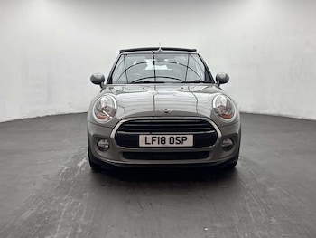 Used MINI Convertible 2018 for sale - 79205184: Photo