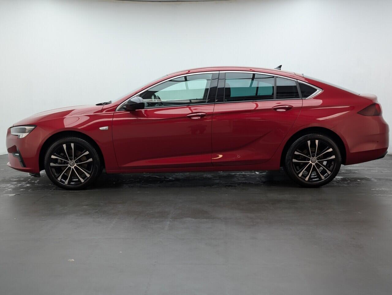 Used Vauxhall Insignia 2021 for sale - 76424525: Photo 5