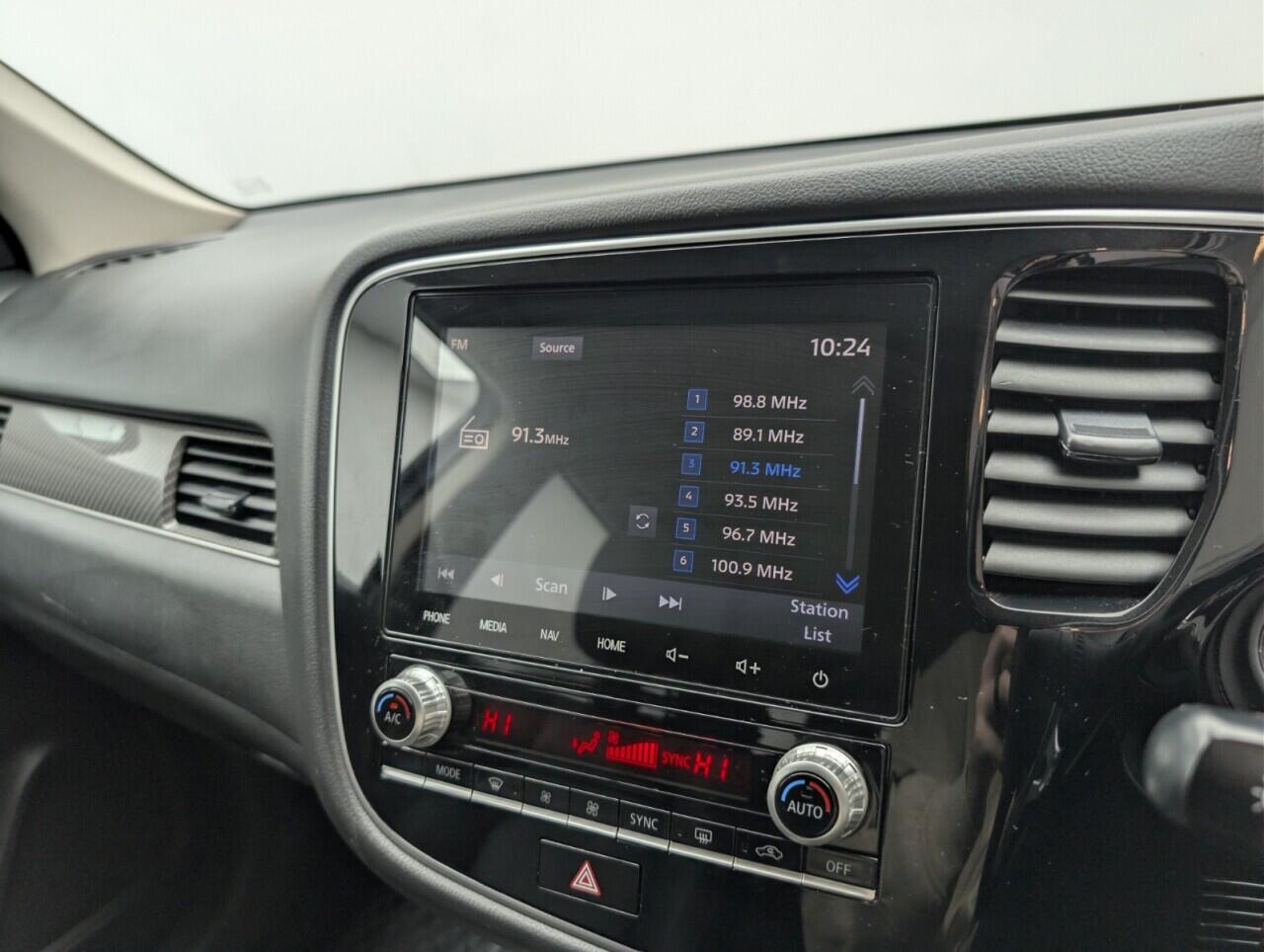 Used Mitsubishi Outlander 2019 for sale - 76823513: Photo 14