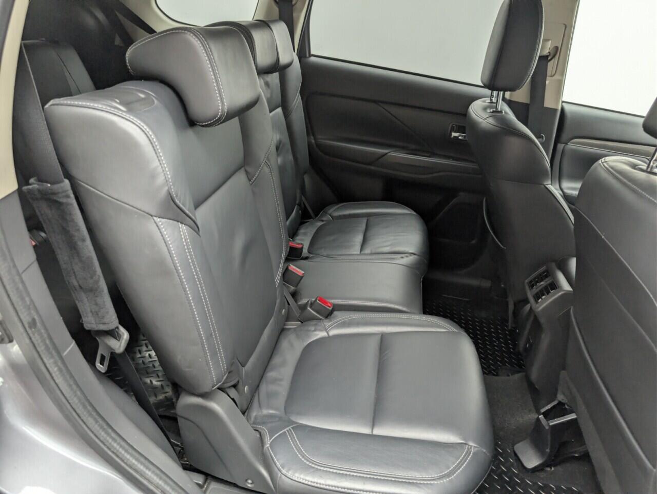 Used Mitsubishi Outlander 2019 for sale - 76823513: Photo 25