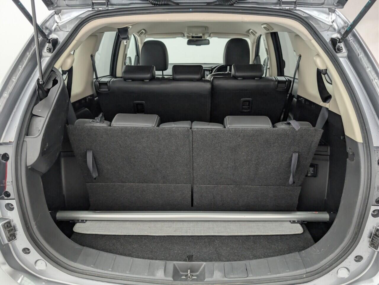 Used Mitsubishi Outlander 2019 for sale - 76823513: Photo 26