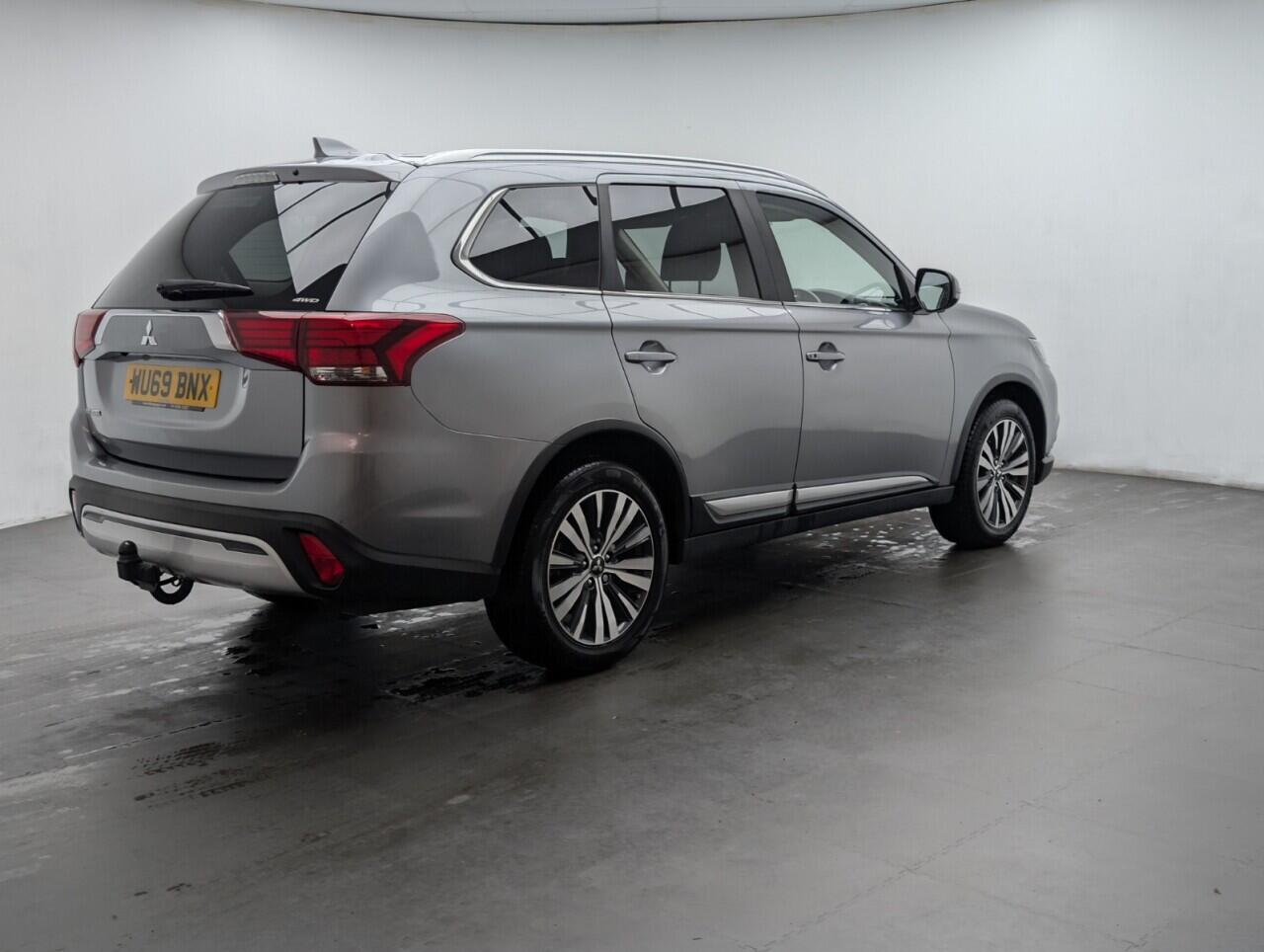 Used Mitsubishi Outlander 2019 for sale - 76823513: Photo 8