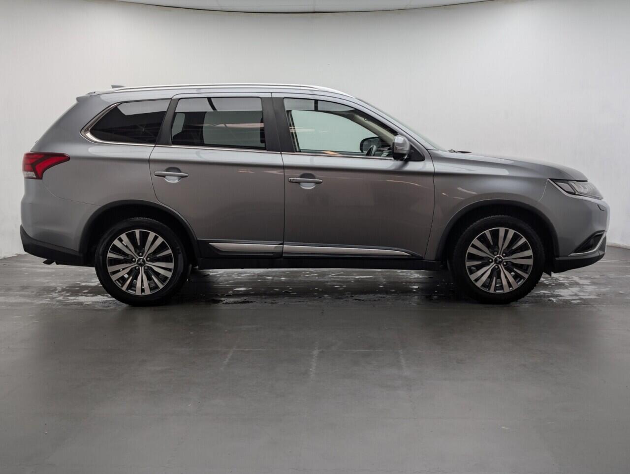 Used Mitsubishi Outlander 2019 for sale - 76823513: Photo 9