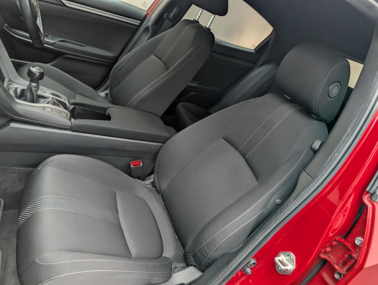 Used Honda Civic 2018 for sale - 76424818: Photo 28