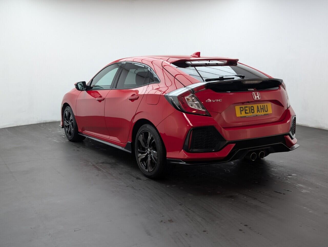 Used Honda Civic 2018 for sale - 76424818: Photo 6