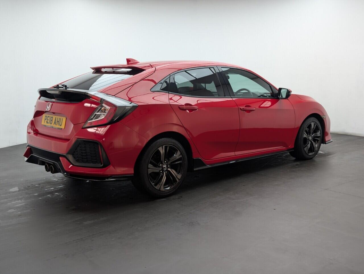 Used Honda Civic 2018 for sale - 76424818: Photo 8