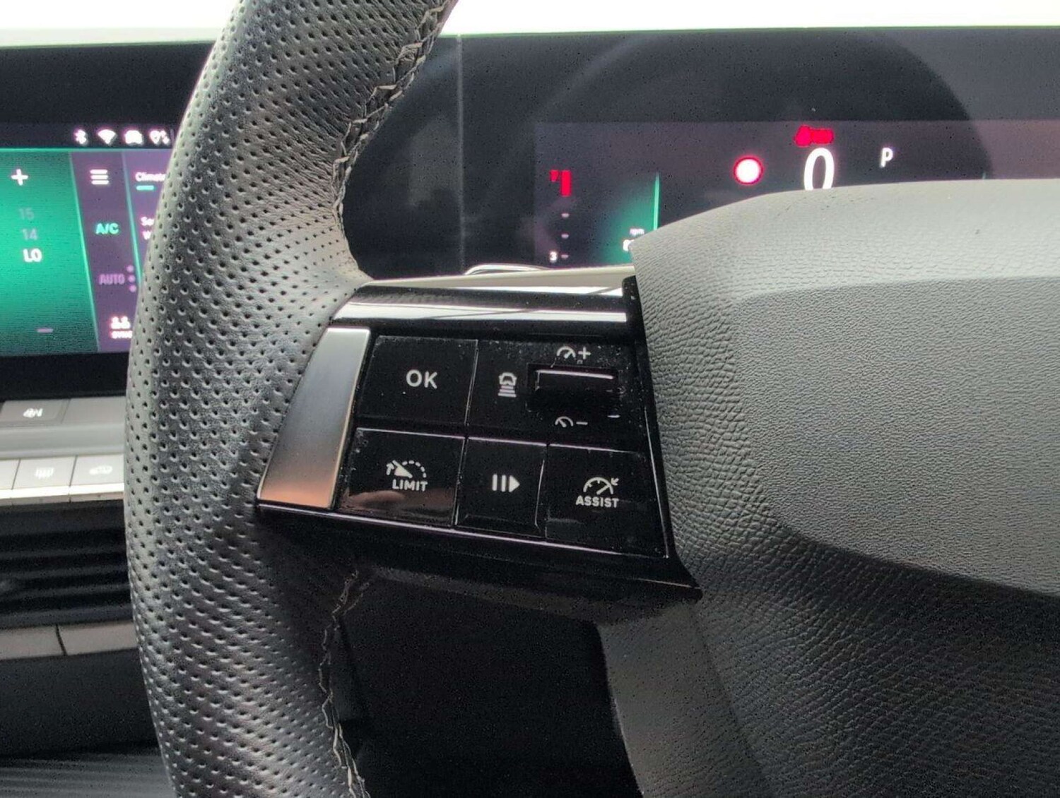 Used Vauxhall Astra 2023 for sale - 77713935: Photo 17