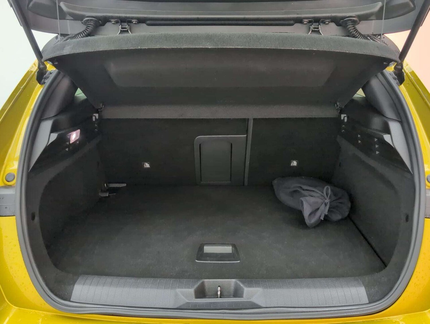 Used Vauxhall Astra 2023 for sale - 77713935: Photo 24