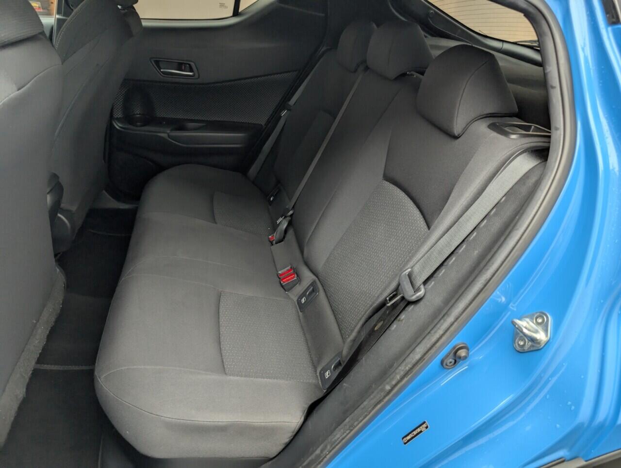 Used Toyota C-HR 2018 for sale - 76423642: Photo 26