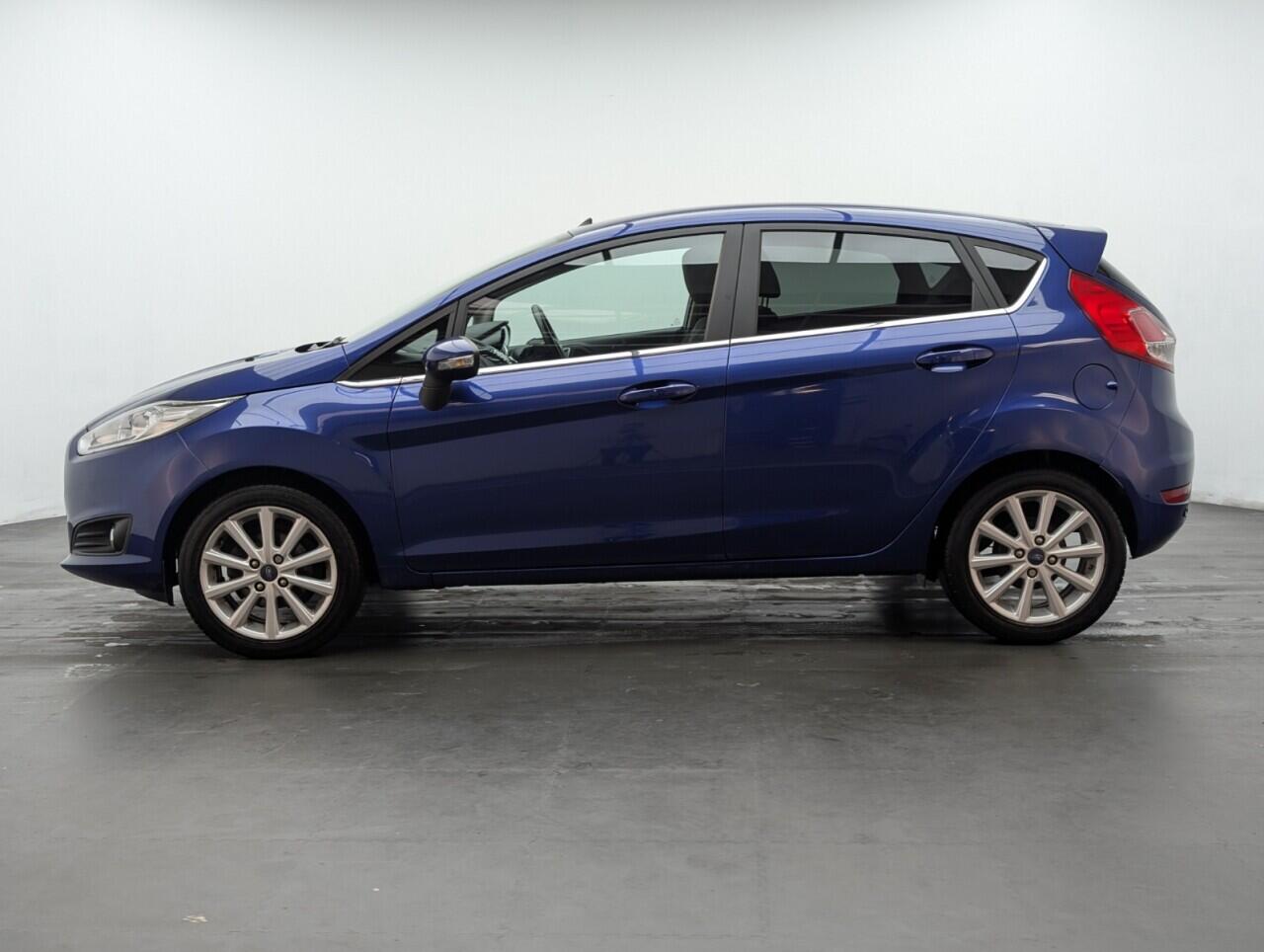 Used Ford Fiesta 2015 for sale - 76424483: Photo 5
