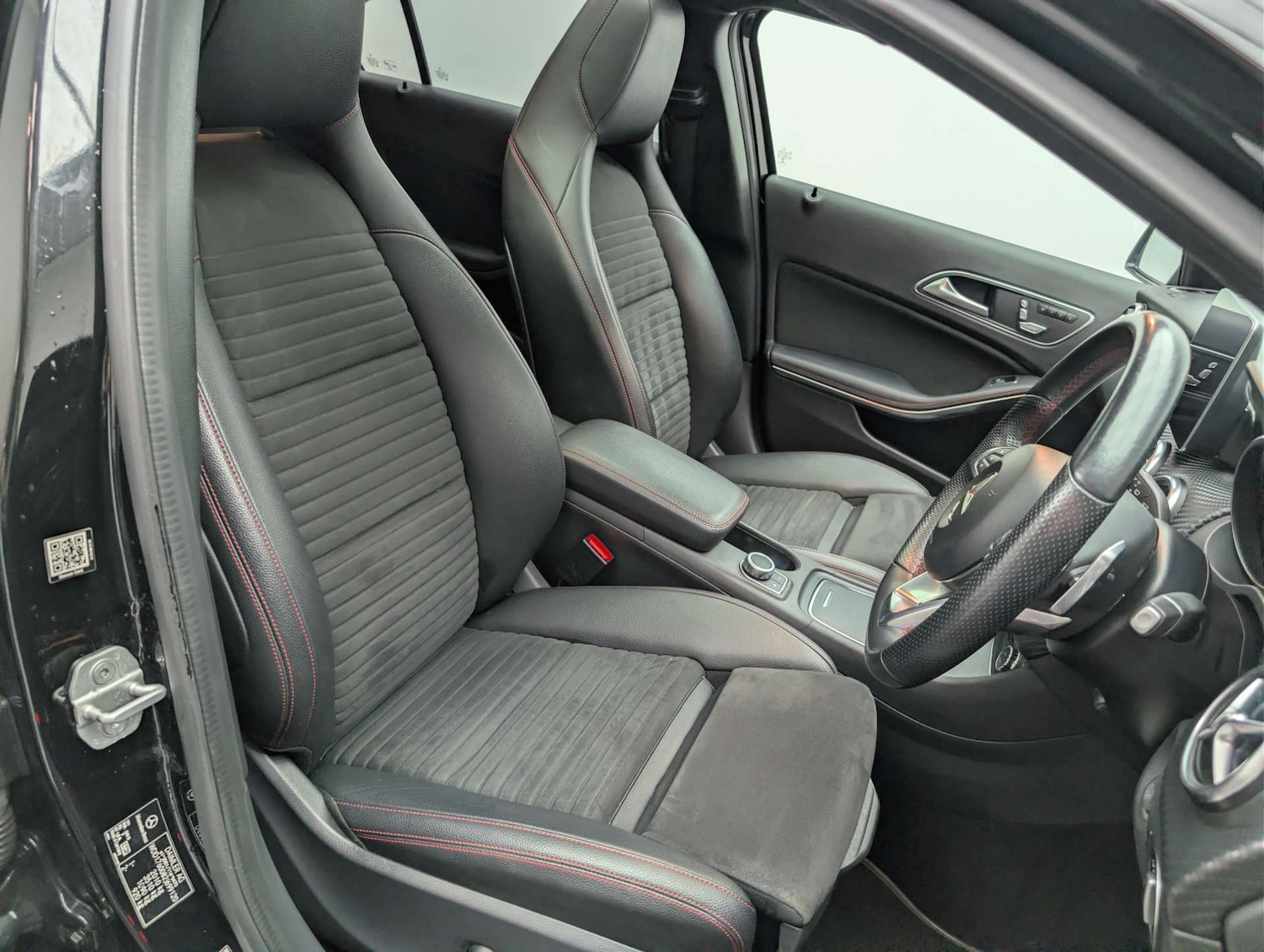 Used Mercedes-Benz A-Class 2018 for sale - 77980246: Photo 31