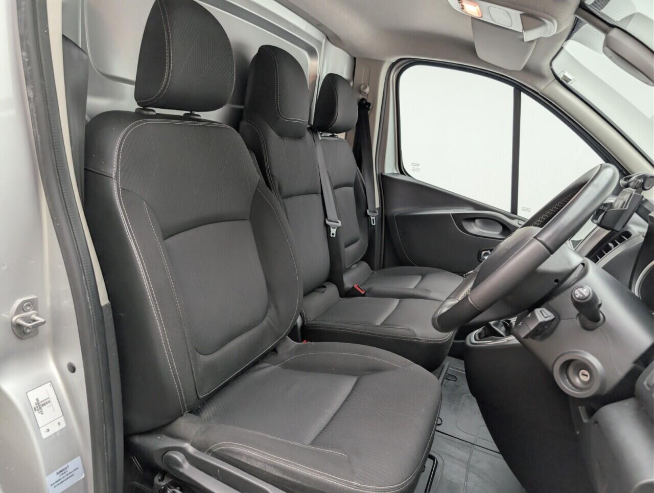 Used Renault Trafic 2021 for sale - 77074816: Photo 24