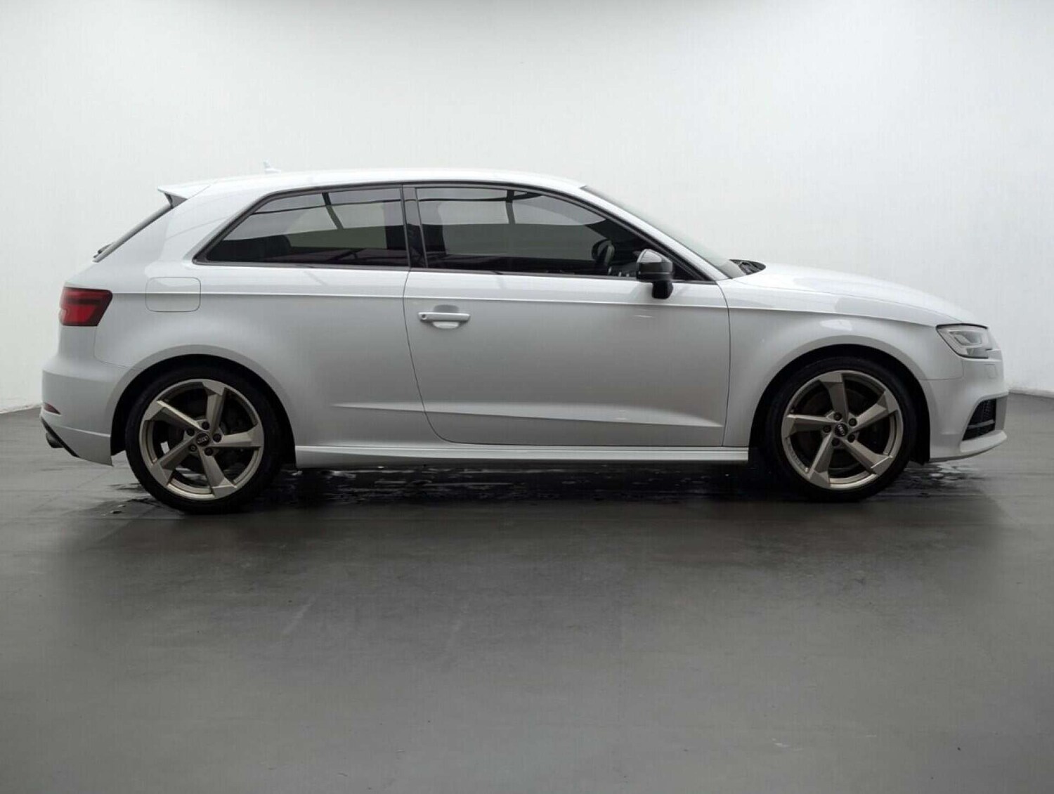 Used Audi A3 2018 for sale - 77713812: Photo 9